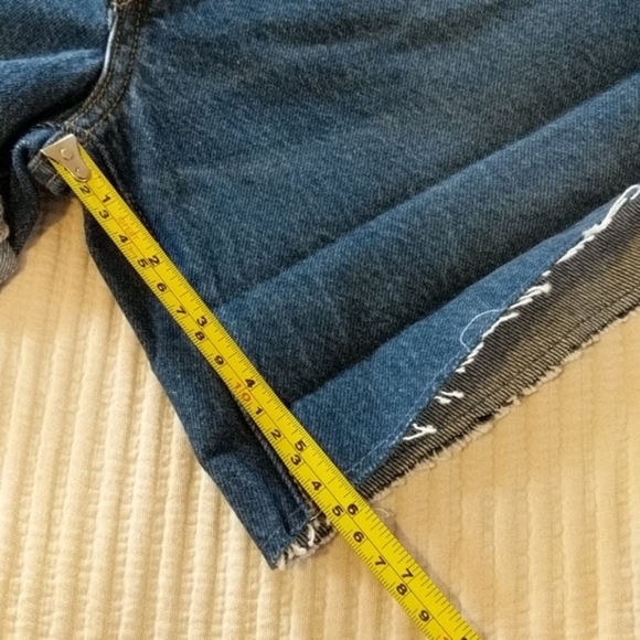 3/$99 Levi's 501 Long Shorts in Blue Clue - Picture 6 of 6